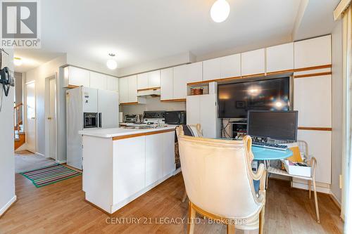 89 Cutters Crescent, Brampton, ON - Indoor Photo Showing Kitchen