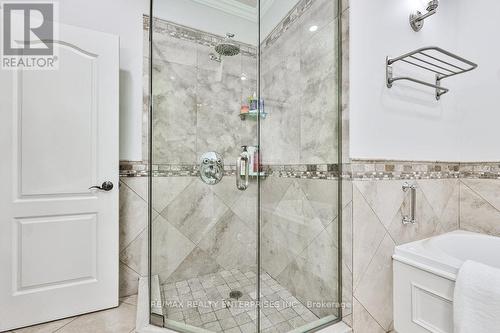 628 Sir Richard'S Road, Mississauga (Erindale), ON - Indoor Photo Showing Bathroom