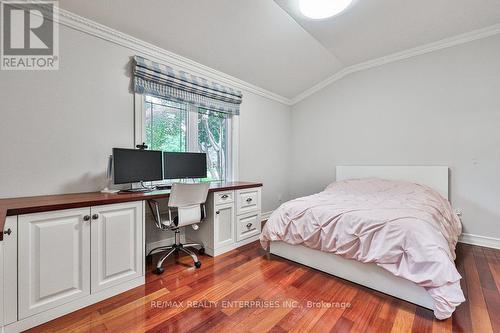 628 Sir Richard'S Road, Mississauga (Erindale), ON - Indoor Photo Showing Bedroom