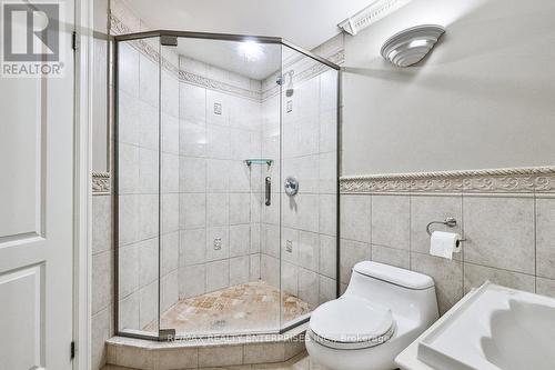 628 Sir Richard'S Road, Mississauga (Erindale), ON - Indoor Photo Showing Bathroom