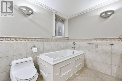 628 Sir Richard'S Road, Mississauga (Erindale), ON - Indoor Photo Showing Bathroom