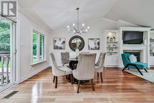 628 Sir Richard'S Road, Mississauga, ON - Indoor Photo Showing Dining Room