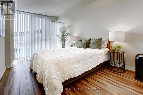 2604 - 75 Eglinton Avenue W, Mississauga (Hurontario), ON - Indoor Photo Showing Bedroom