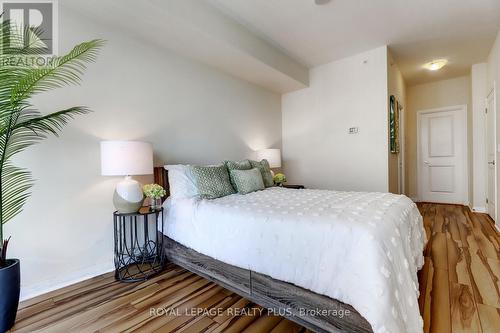 2604 - 75 Eglinton Avenue W, Mississauga (Hurontario), ON - Indoor Photo Showing Bedroom