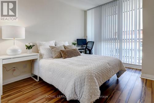 2604 - 75 Eglinton Avenue W, Mississauga (Hurontario), ON - Indoor Photo Showing Bedroom