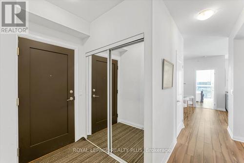 2604 - 75 Eglinton Avenue W, Mississauga, ON - Indoor Photo Showing Other Room