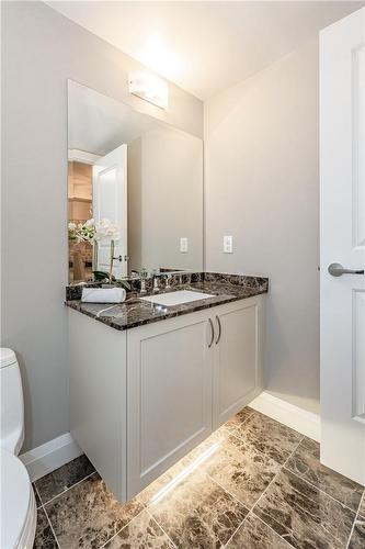 11 Bronte Road|Unit #516, Oakville, ON - Indoor Photo Showing Bathroom