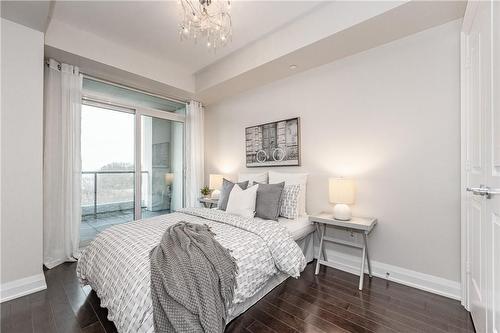 11 Bronte Road|Unit #516, Oakville, ON - Indoor Photo Showing Bedroom