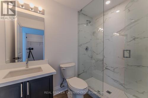 1005 - 470 Dundas Street, Hamilton (Waterdown), ON - Indoor Photo Showing Bathroom