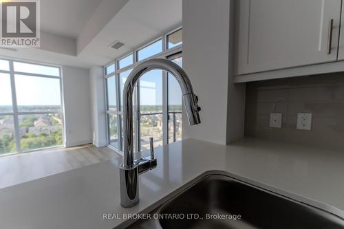 1005 - 470 Dundas Street, Hamilton (Waterdown), ON - Indoor Photo Showing Kitchen