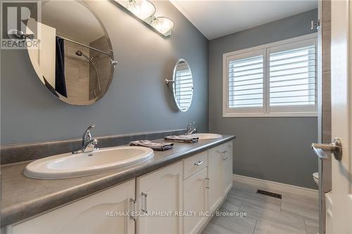 53 Foxtrot Drive, Hamilton (Stoney Creek), ON - Indoor Photo Showing Bathroom