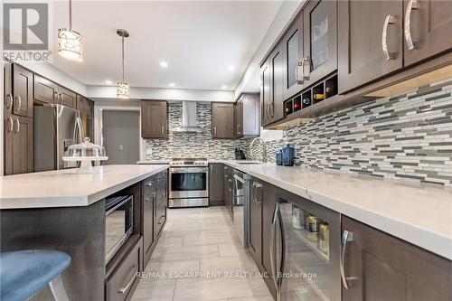 53 Foxtrot Drive, Hamilton (Stoney Creek), ON - Indoor Photo Showing Kitchen With Upgraded Kitchen