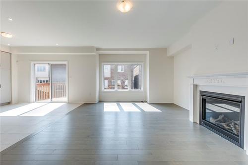 3916 Leonardo Street, Burlington, ON - Indoor Photo Showing Living Room With Fireplace