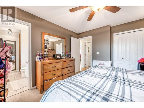 2353 Shannon Woods Drive, West Kelowna, BC - Indoor Photo Showing Bedroom