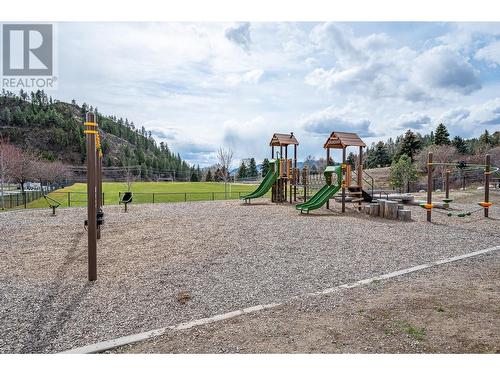 2353 Shannon Woods Drive, West Kelowna, BC - Outdoor