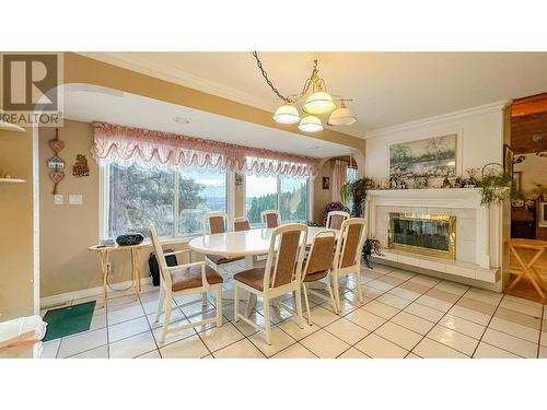 1225 Mountain Avenue, Kelowna, BC - Indoor Photo Showing Dining Room