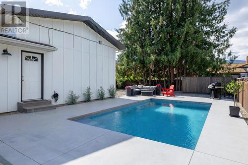 475 Eldorado Road, Kelowna, BC - Outdoor With In Ground Pool