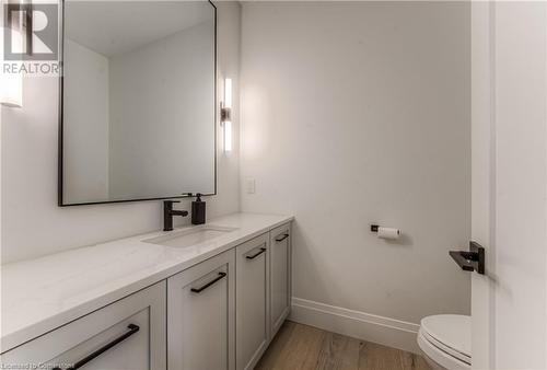 43 Cardinal Crescent S, Waterloo, ON - Indoor Photo Showing Bathroom