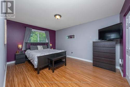 782 Embassy Avenue, Mississauga (Clarkson), ON - Indoor Photo Showing Bedroom