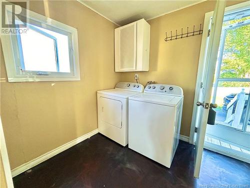 2971 Morais Street, Bas-Caraquet, NB - Indoor Photo Showing Laundry Room