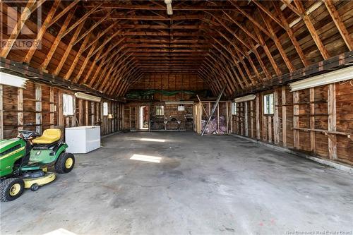 2401 Saint Charles Sud, Richibucto, NB - Indoor Photo Showing Garage