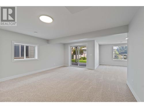 1840 10 Street Sw Unit# 9, Salmon Arm, BC - Indoor Photo Showing Other Room