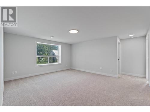 1840 10 Street Sw Unit# 9, Salmon Arm, BC - Indoor Photo Showing Other Room