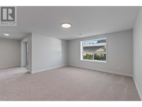 1840 10 Street Sw Unit# 9, Salmon Arm, BC - Indoor Photo Showing Other Room