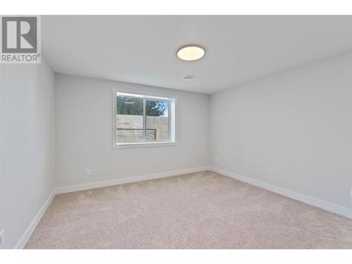 1840 10 Street Sw Unit# 9, Salmon Arm, BC - Indoor Photo Showing Other Room