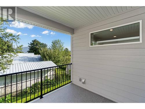 1840 10 Street Sw Unit# 9, Salmon Arm, BC - Outdoor With Exterior