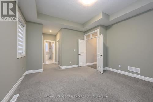 2452 Red Thorne Avenue, London, ON - Indoor Photo Showing Other Room