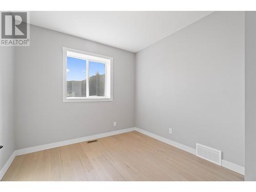 1840 10 Street Sw Unit# 16, Salmon Arm, BC - Indoor Photo Showing Other Room