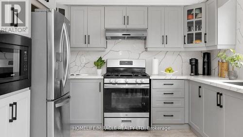 1151 Charlton Way, Milton (Dempsey), ON - Indoor Photo Showing Kitchen