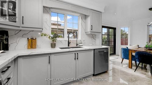 1151 Charlton Way, Milton (Dempsey), ON - Indoor Photo Showing Kitchen With Double Sink