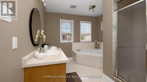 1151 Charlton Way, Milton (Dempsey), ON - Indoor Photo Showing Bathroom