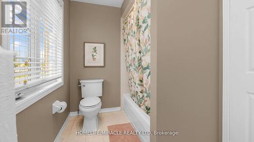 1151 Charlton Way, Milton (Dempsey), ON - Indoor Photo Showing Bathroom