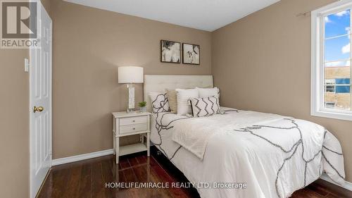 1151 Charlton Way, Milton (Dempsey), ON - Indoor Photo Showing Bedroom