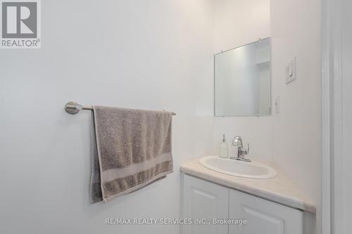 54 Tara Park Crescent, Brampton (Brampton North), ON - Indoor Photo Showing Bathroom