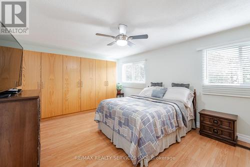 54 Tara Park Crescent, Brampton, ON - Indoor Photo Showing Bedroom