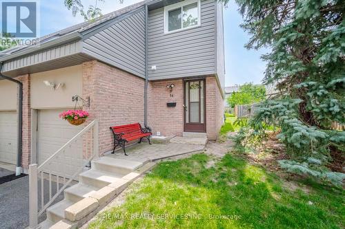 54 Tara Park Crescent, Brampton (Brampton North), ON - Outdoor