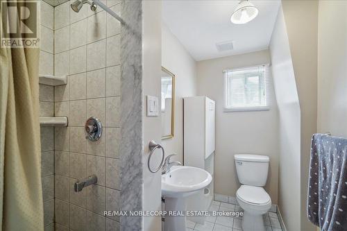 7750 Netherwood Road, Mississauga (Malton), ON - Indoor Photo Showing Bathroom