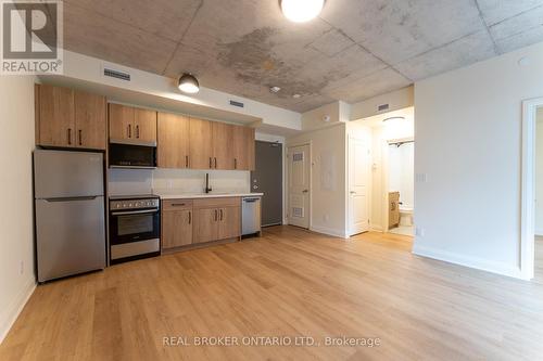 403 - 11 Robert Street, Hamilton (Beasley), ON - Indoor Photo Showing Kitchen With Stainless Steel Kitchen