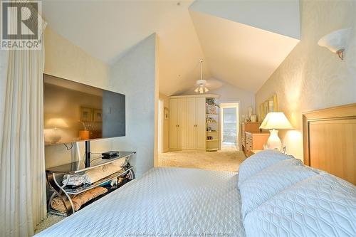 214 Crystal Bay Drive, Amherstburg, ON - Indoor Photo Showing Bedroom