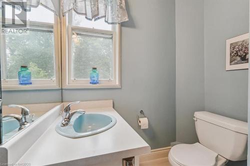 1380 4Th Avenue W, Owen Sound, ON - Indoor Photo Showing Bathroom