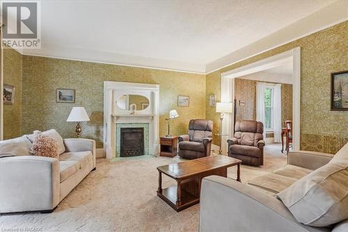 1380 4Th Avenue W, Owen Sound, ON - Indoor Photo Showing Living Room With Fireplace