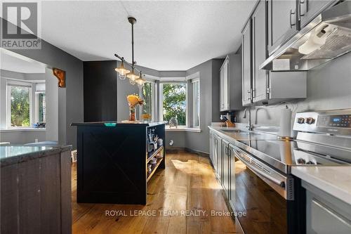 263 Garden Of Eden Road, Horton, ON - Indoor Photo Showing Kitchen With Double Sink