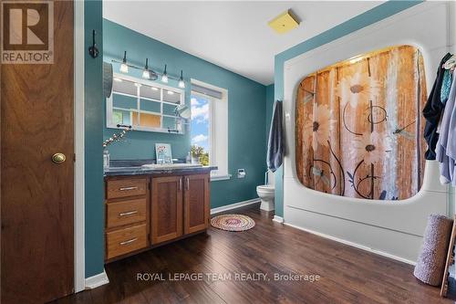 Bathroom 1 - 263 Garden Of Eden Road, Renfrew, ON - Indoor