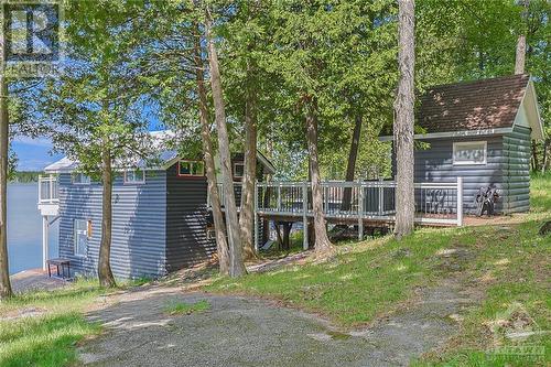 411 Pickerel Bay Road, White Lake, ON - Outdoor