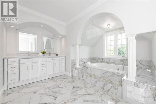 6804 Lakes Park Drive, Ottawa, ON - Indoor Photo Showing Bathroom