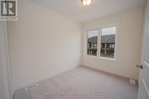 1556 Hilson Heights, Milton (Cobban), ON - Indoor Photo Showing Other Room